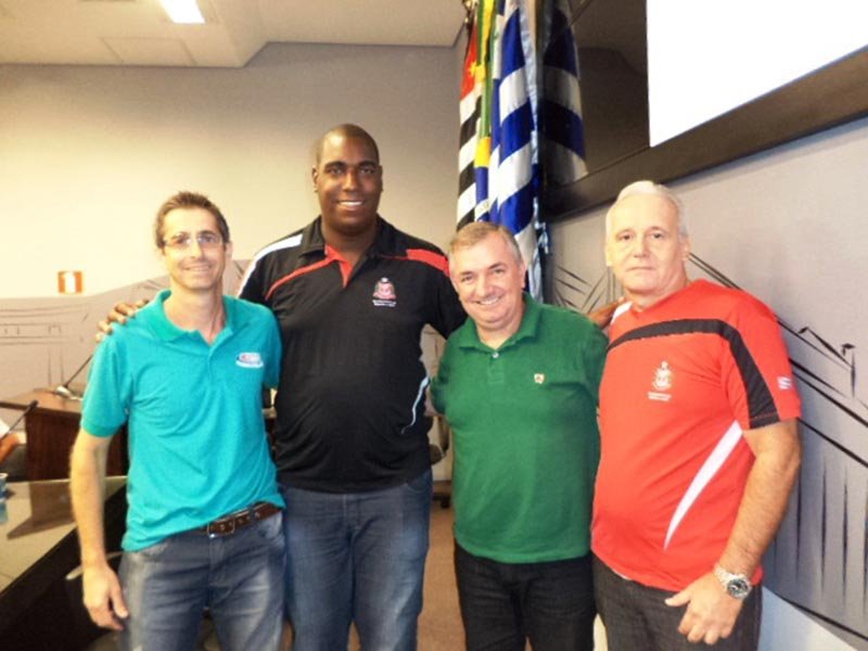 Dirigentes esportivos de Penápolis participam de reunião em Araçatuba
