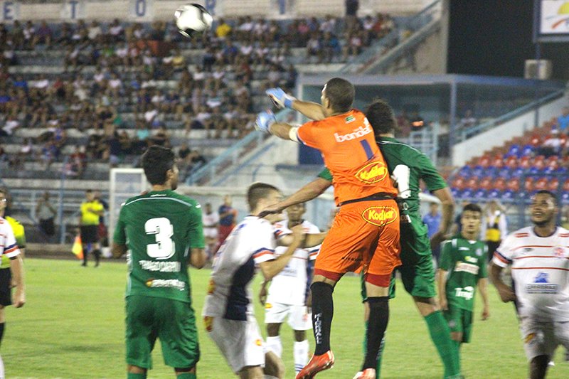 Penapolense reabilita-se em cima do Guarani