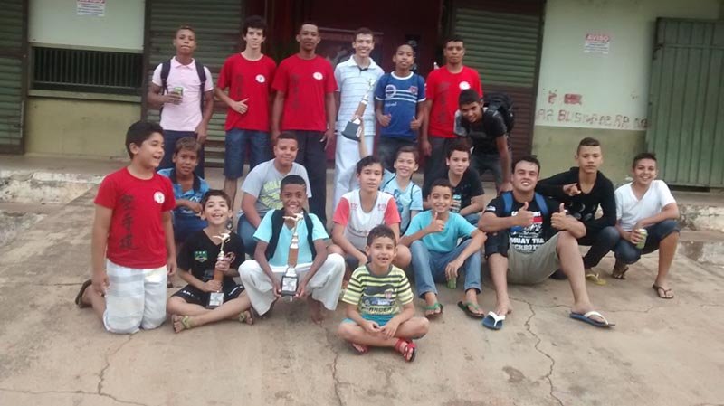 Nadadores da Secretaria de Esportes participam de torneio