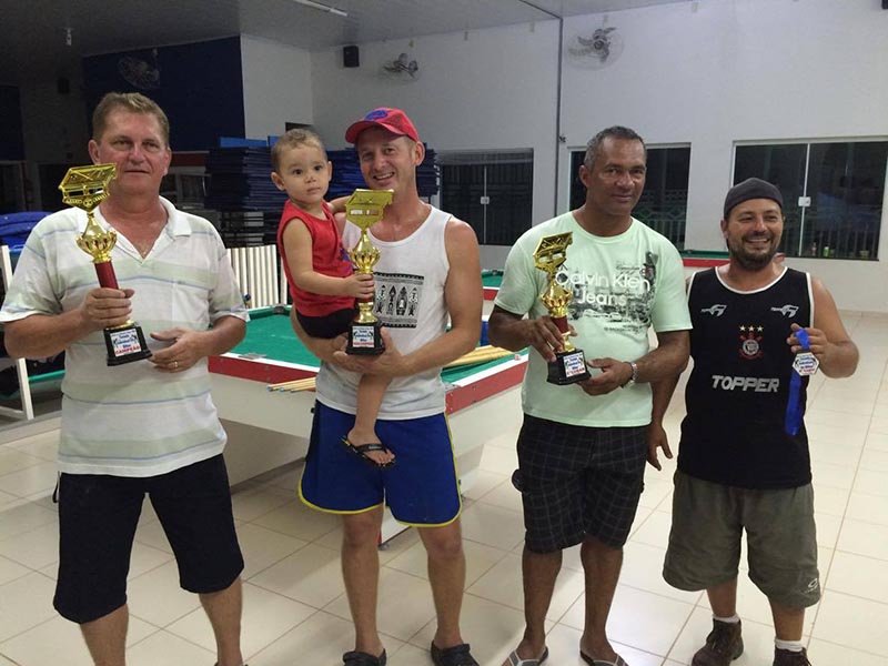 Mauro Cheibe vence Torneio de Bilhar