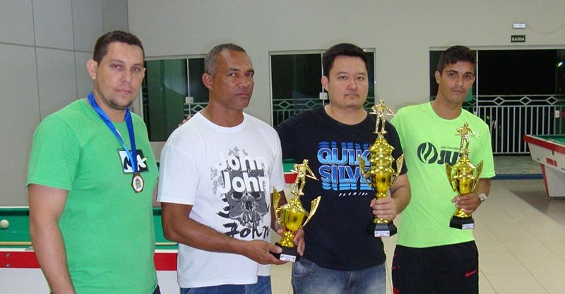 Breno Keith vence Torneio de Bilhar