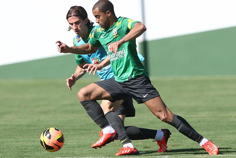 Lucas e Grohe são convocados para substituir os lesionados da Seleção