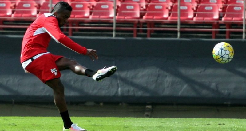 Kelvin deve reforçar o São Paulo contra o Fla