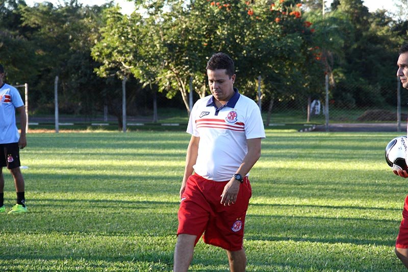 Penapolense joga hoje contra a Ferroviária