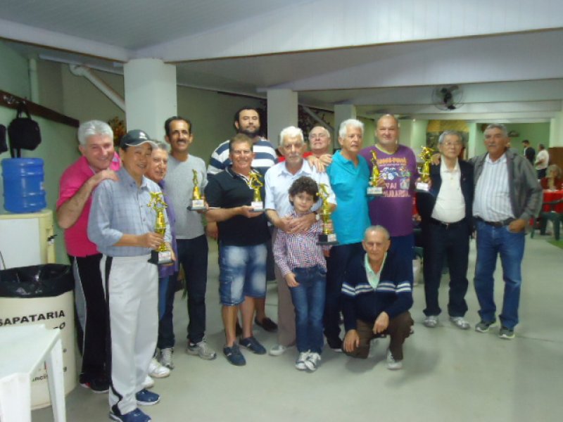 Clube Penapolense realiza bocha e truco