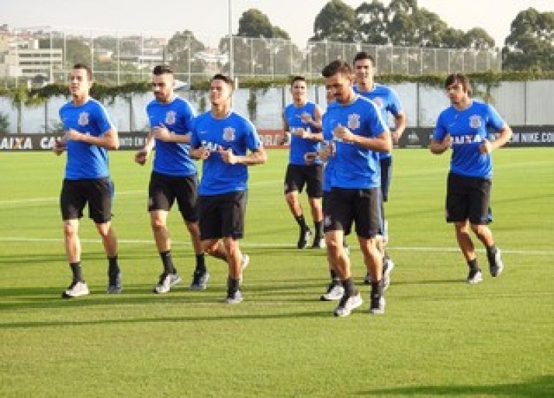 Corinthians enfrenta o Flamengo na Arena