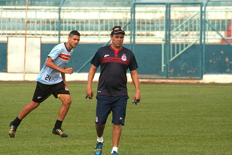 Penapolense e Olímpia fazem jogo de invictos