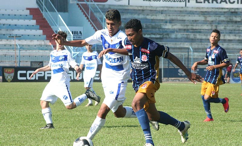 Futebol de base estreia na 2ª fase