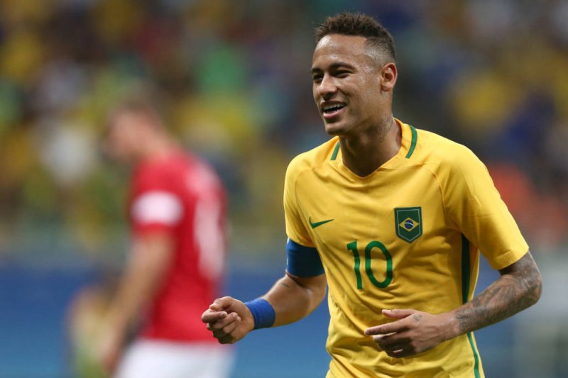 Neymar reclama de críticas “maldosas” e pede apoio