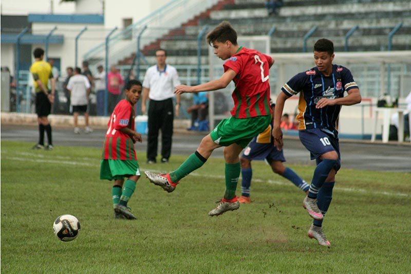 Futebol de base não ganha no fim de semana
