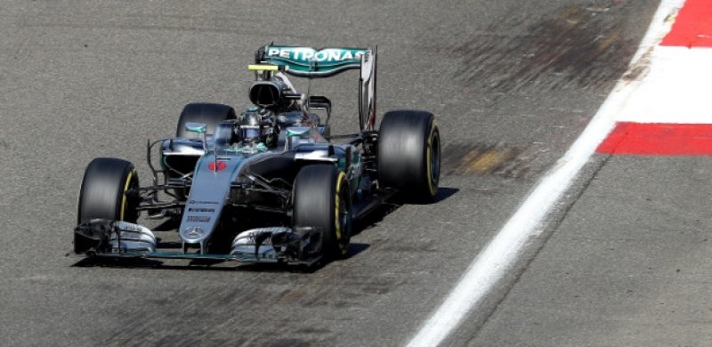 F-1: Rosberg confirma pole em Spa e tem chance de ouro contra Hamilton