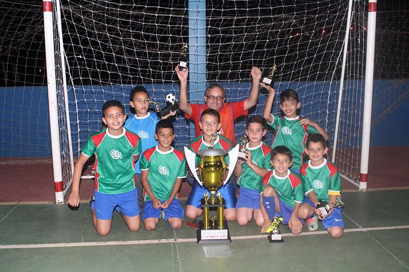 Manchester é campeão no Lago Azul