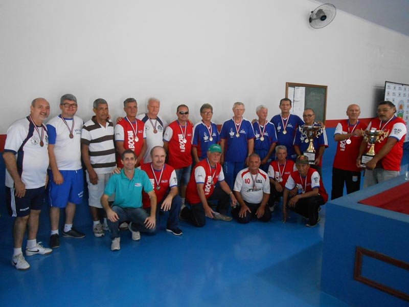 Penápolis é campeão regional de bocha