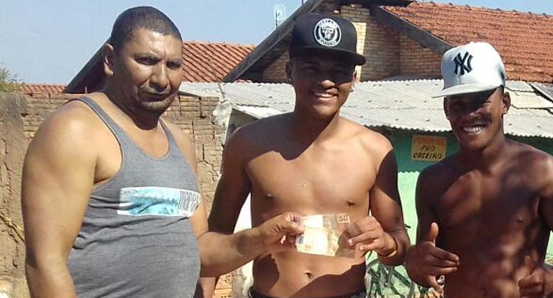 Guiga e Juninho ganham Torneio de Truco