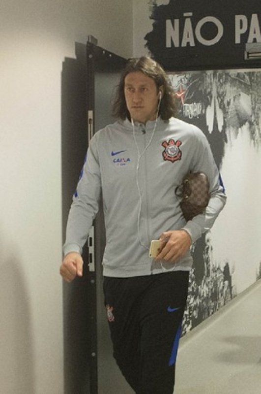 Corinthians pode ter Walter contra o Fluminense