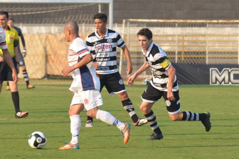 Penapolense fica no empate com o XV de Piracicaba