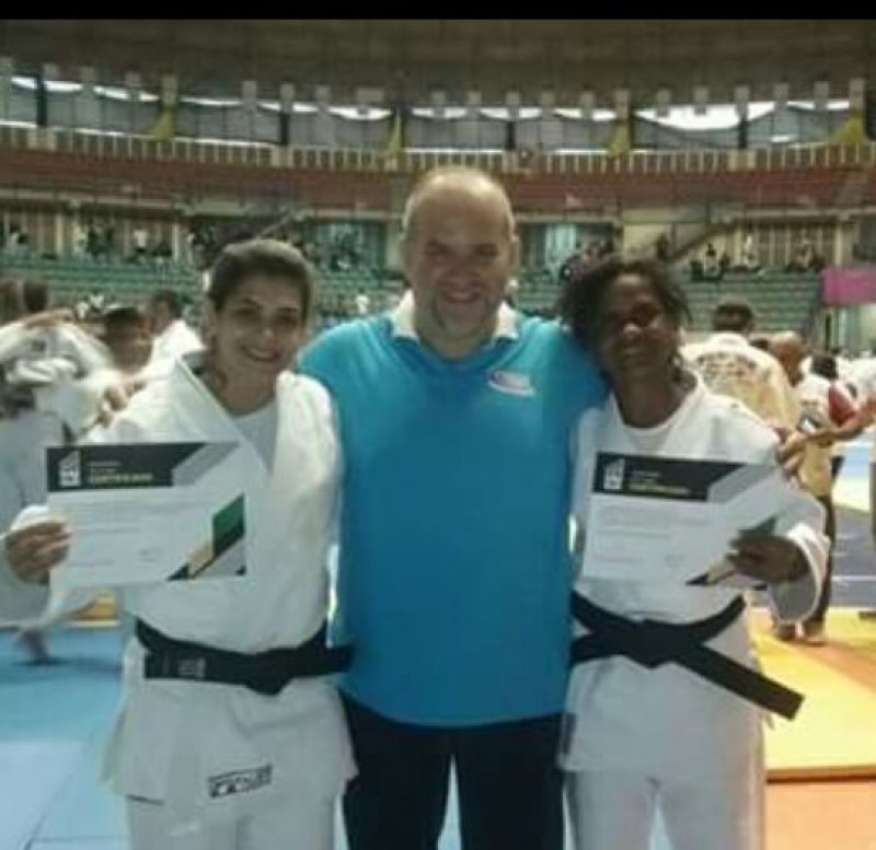 Sandra e Angra conquistam faixa preta no judô