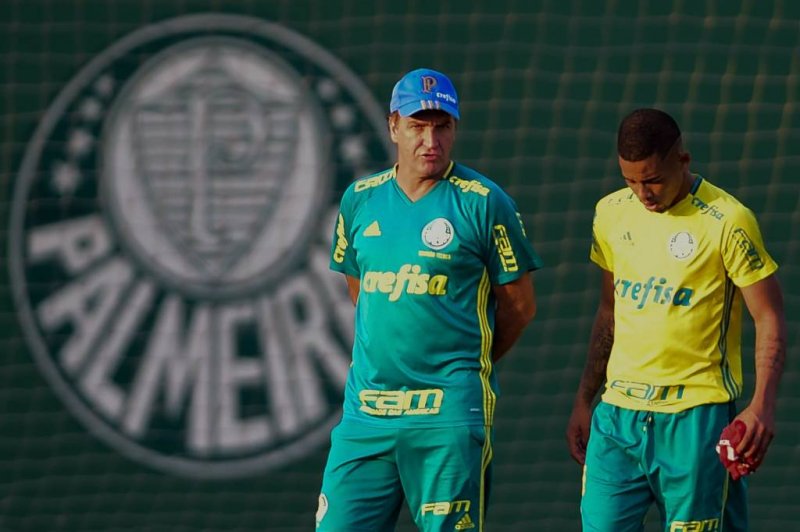 Cuca fala em Palmeiras ousado contra o Inter