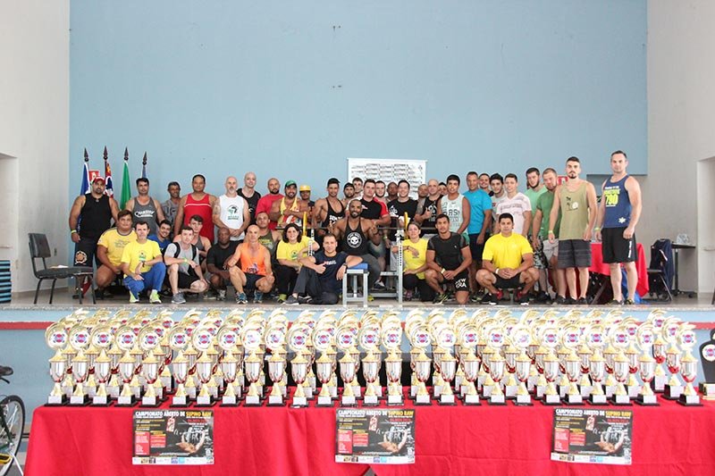 Clube Lago Azul promove Campeonato de Supino