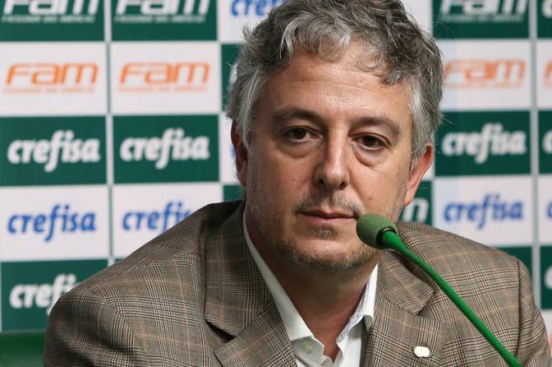 Presidente Paulo Nobre vê base formada e Palmeiras preparado para eventuais perdas