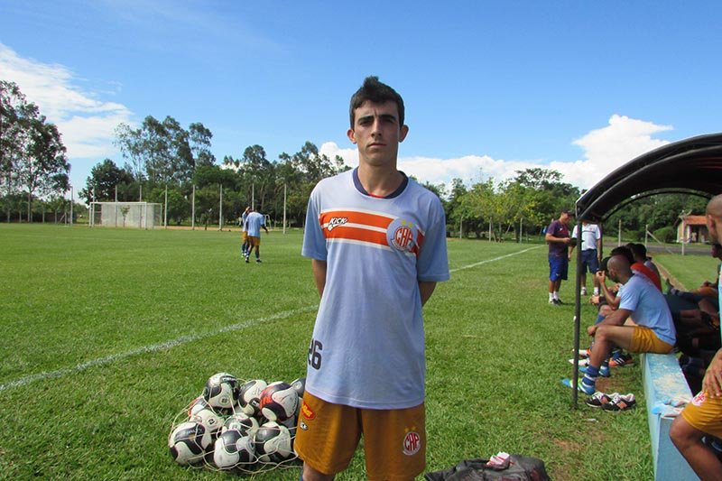 Germano é apresentado e já treina no Penapolense