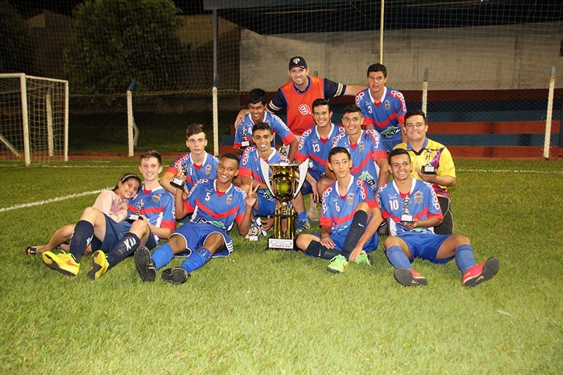 Penapolense é campeão do Sub-17 no Lago Azul