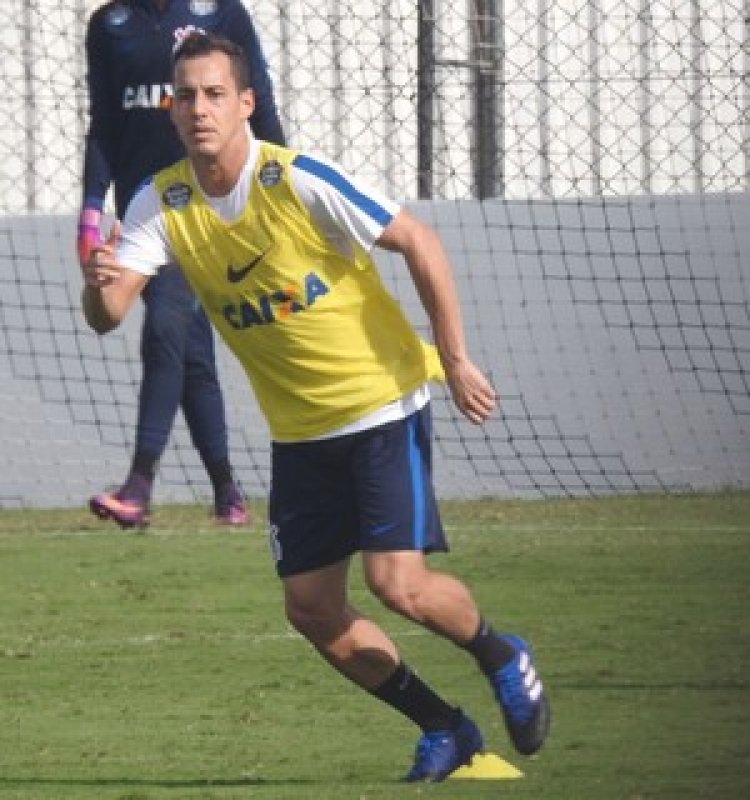 Rodriguinho pode reforçar Corinthians na estreia