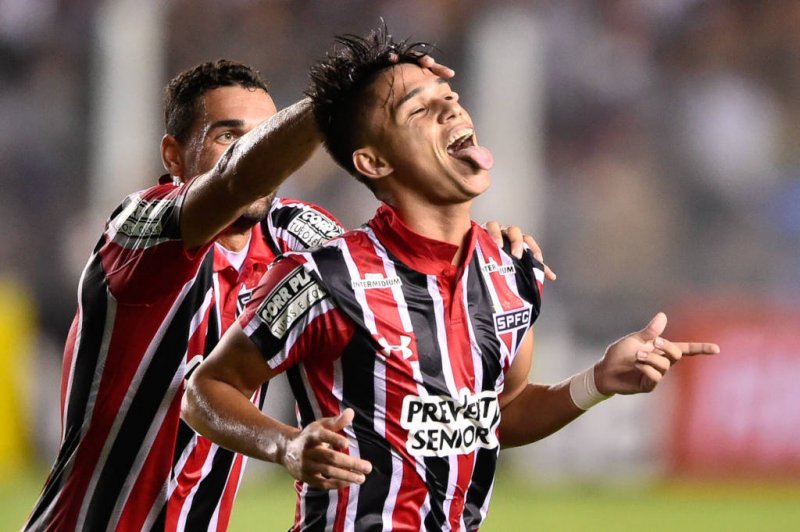 Rogério cumpre promessa: “Se for para jogar para trás eu abro mão”