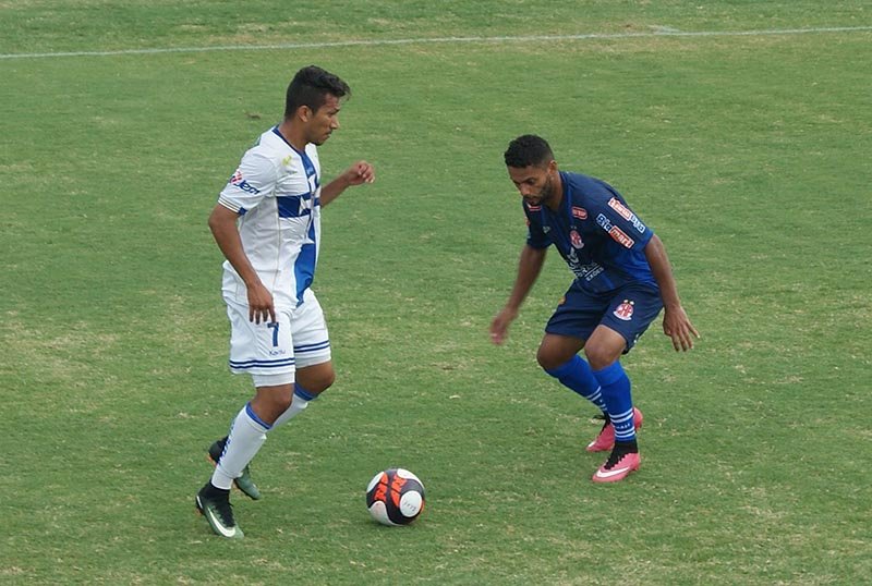 Penapolense perde jogo e posições