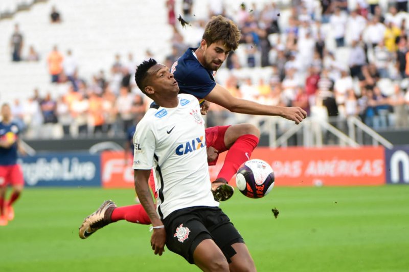 Corinthians cede empate ao Red Bull