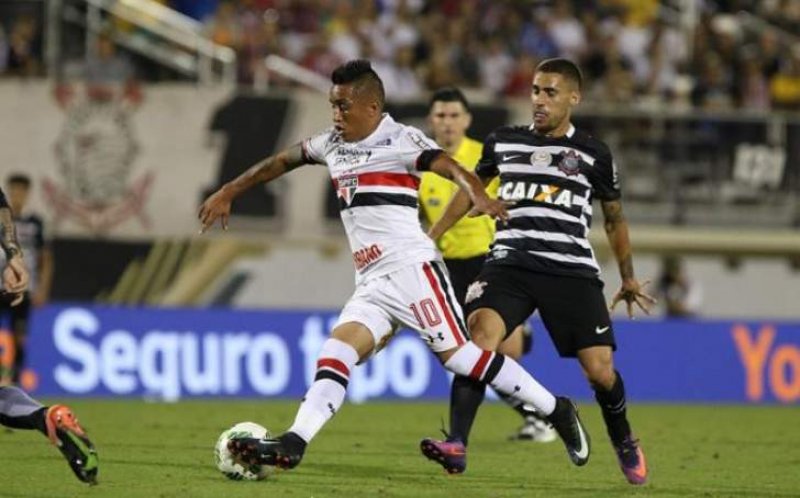 São Paulo e Corinthians disputam clássico no Morumbi