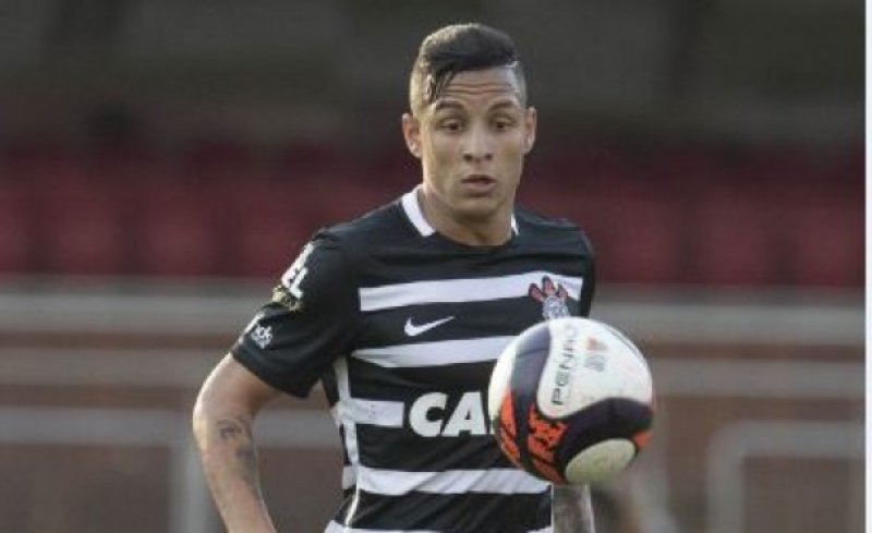 Ponte Preta x Corinthians iniciam disputa do título