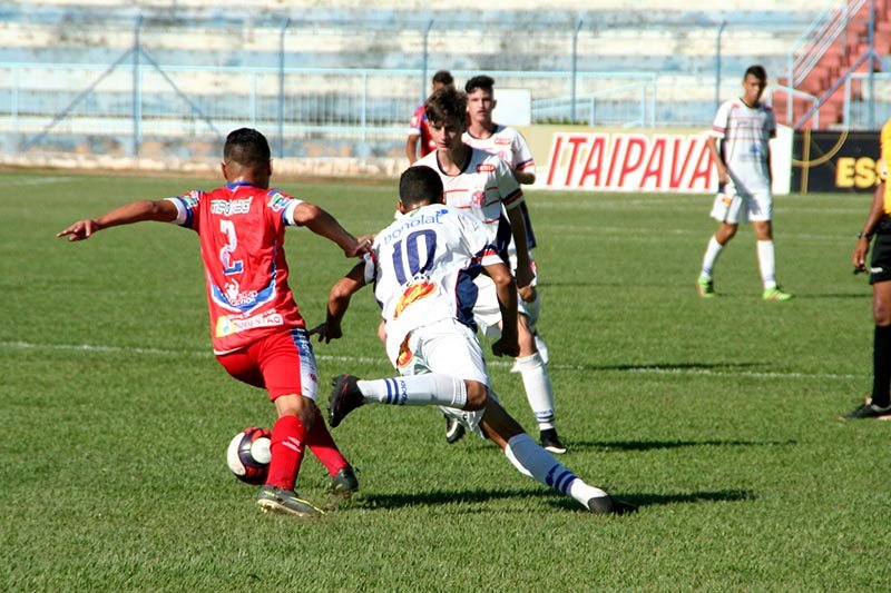 Sub 15 e 17 farão rodada dupla no Tenentão