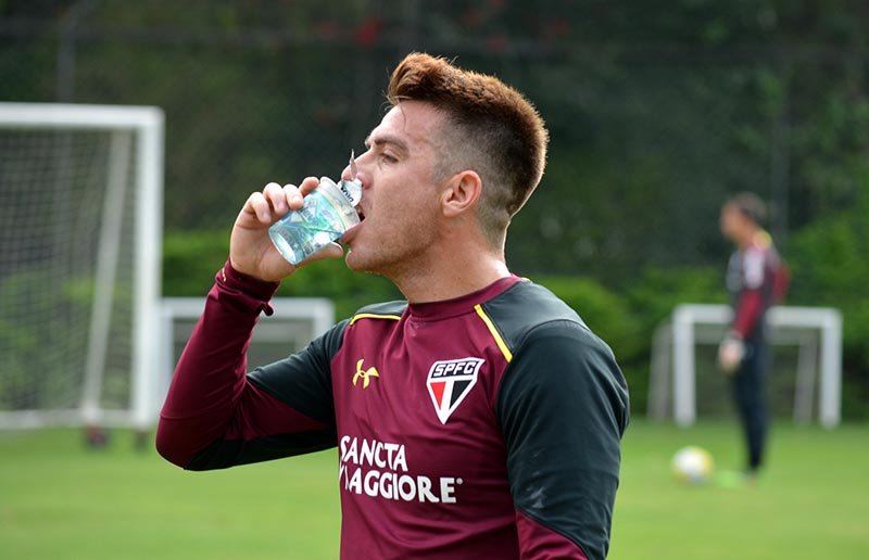 Brasileirão começa com crise para Cruzeiro e São Paulo