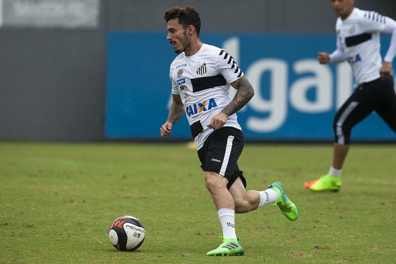 Zeca e David Braz devem reforçar o Santos