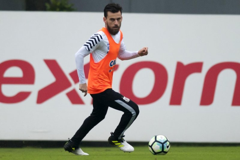 Sem Lucas Lima, Santos enfrenta o Vitória