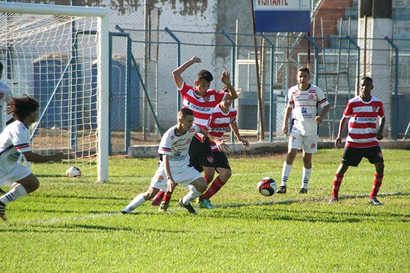Sub-13 ganha no Campeonato Paulista