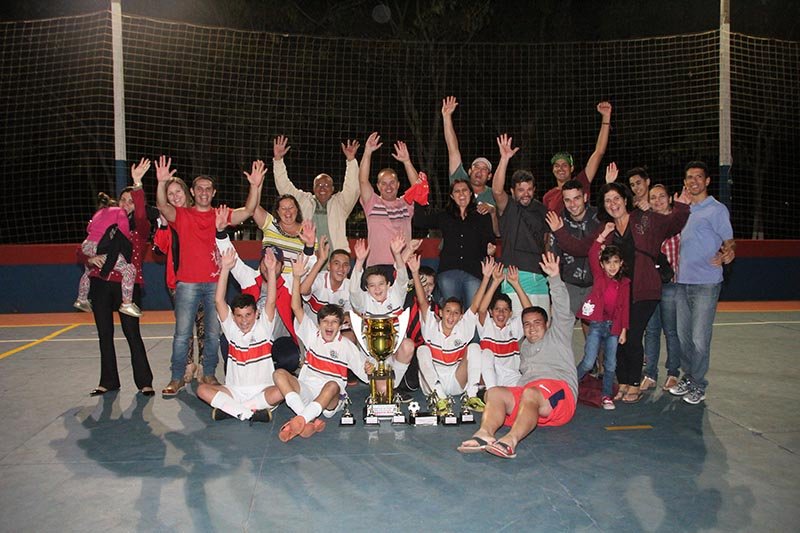 Bayern é campeão invicto no clube Lago Azul