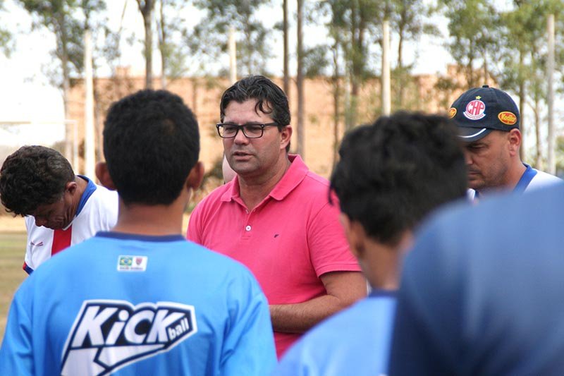 Copa Paulista: Peixoto retorna e comanda treino