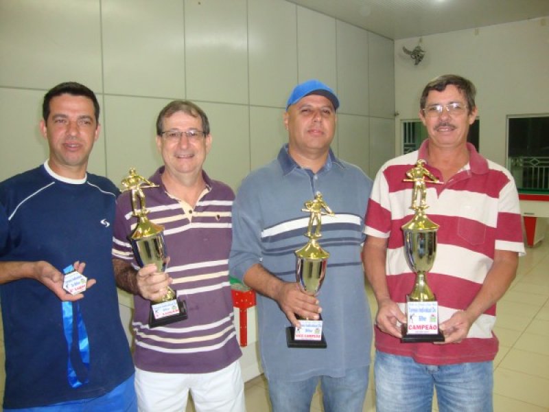 Nêgo vence Torneio de Bilhar no Clube de Campo Lago Azul