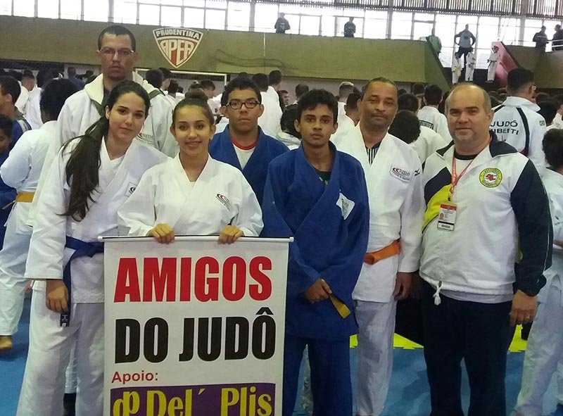Judocas classificam-se para o Paulista