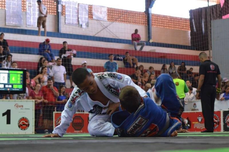 Circuito de jiu-jitsu reúne 500 atletas