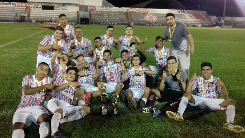 Baile de Monique conquista o título da Categoria Sub-17 do Futebol Menor