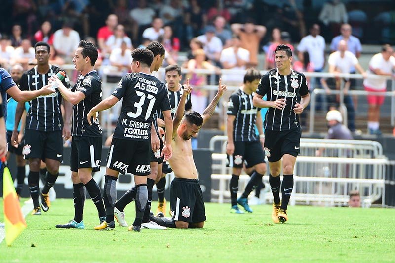 Timão patina, mas tem 84% de chance de ser hepta brasileiro