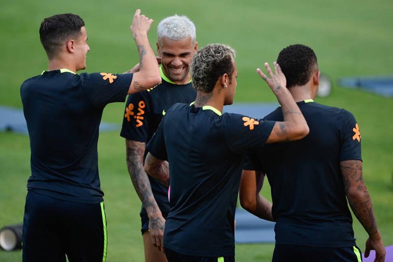 Brasileiros mostram indiferença com chance de Messi não ir à Copa