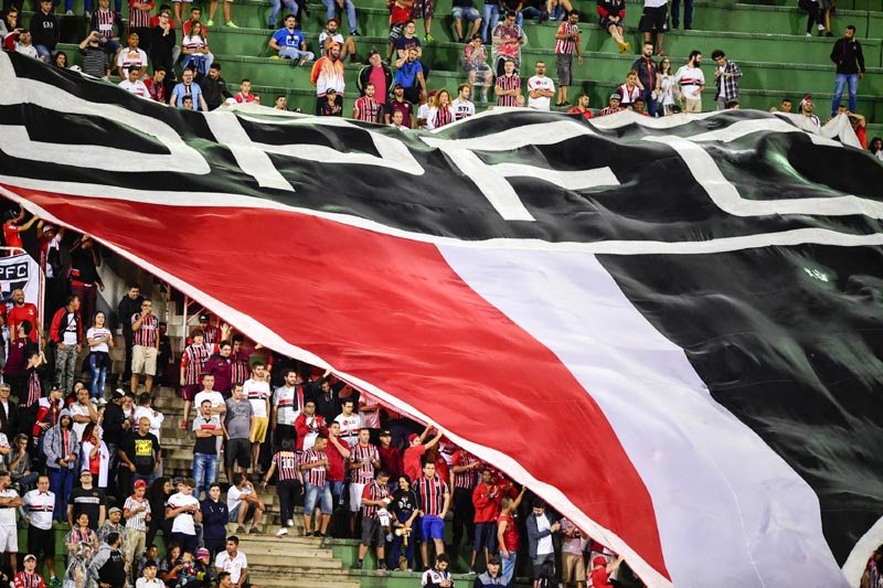 São Paulo aposta no Pacaembu para afugentar rebaixamento