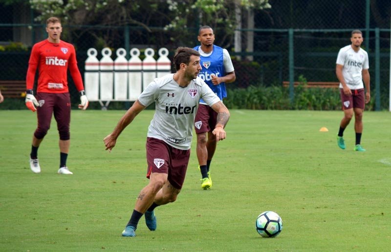 São Paulo recebe o Flamengo no Pacaembu 