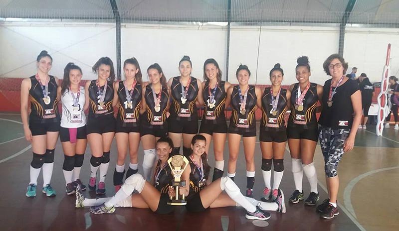 Vôlei Feminino Infantil é campeão em Cafelândia
