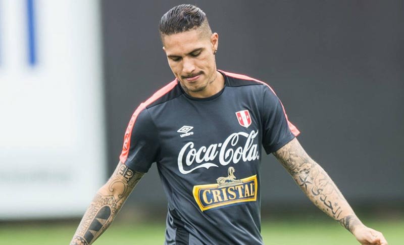 Fifa anuncia que Guerrero  ficará um ano suspenso do futebol