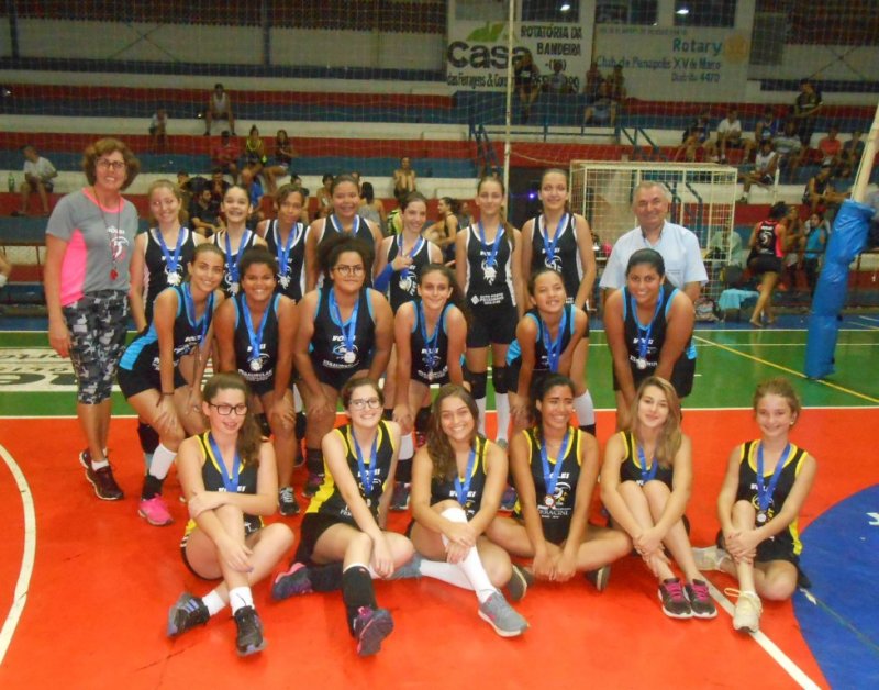 Vôlei Fest define campeãs das Categorias “A” e “B”